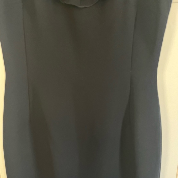 Elegant Black Dress Pettit size 8 - Picture 8 of 9
